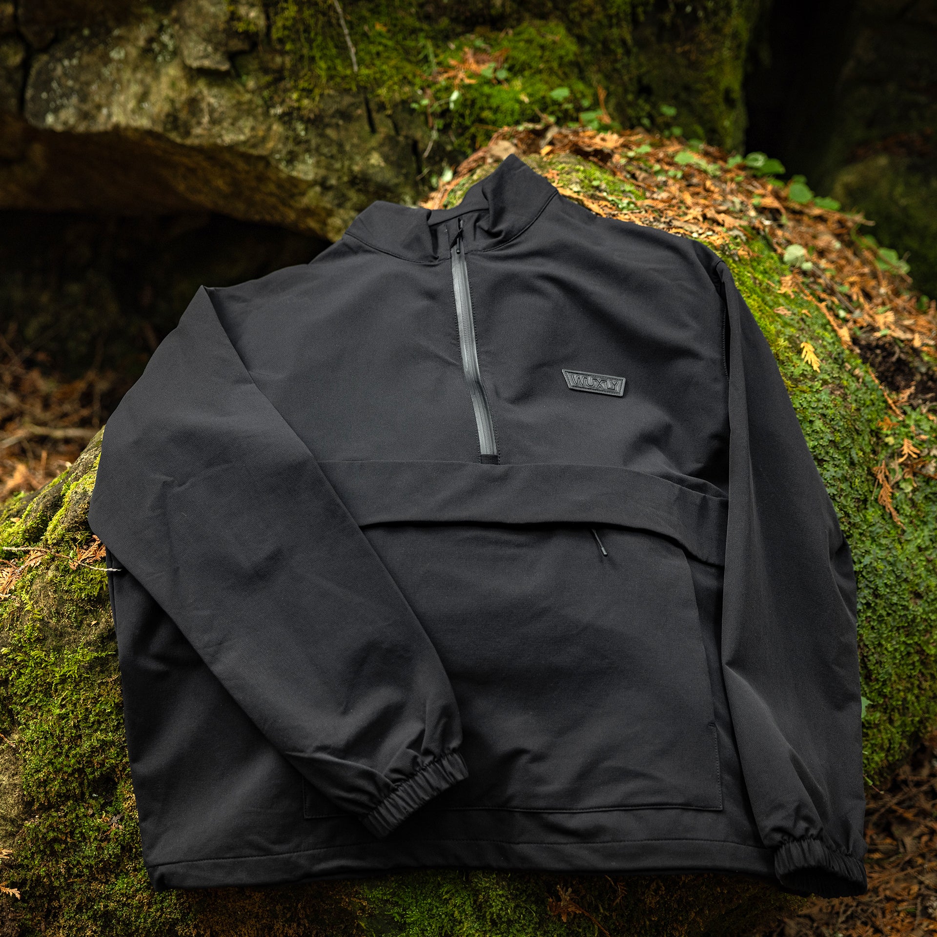 3F6A1481_Windbreaker_moss_Shopify.jpg